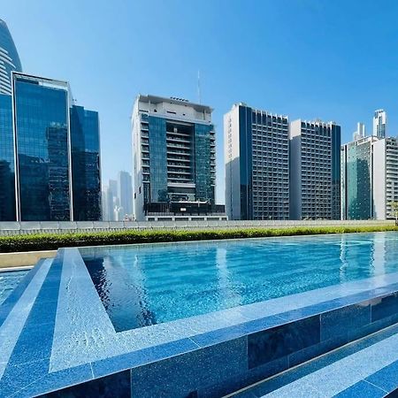 Vera Residences By Damac I 1Br Luxury Aparthotel Dubái Exterior foto